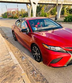 تۆیۆتا کامری